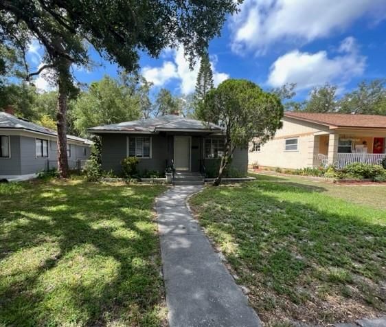 Recently Sold: $230,000 (3 beds, 1 baths, 1050 Square Feet)