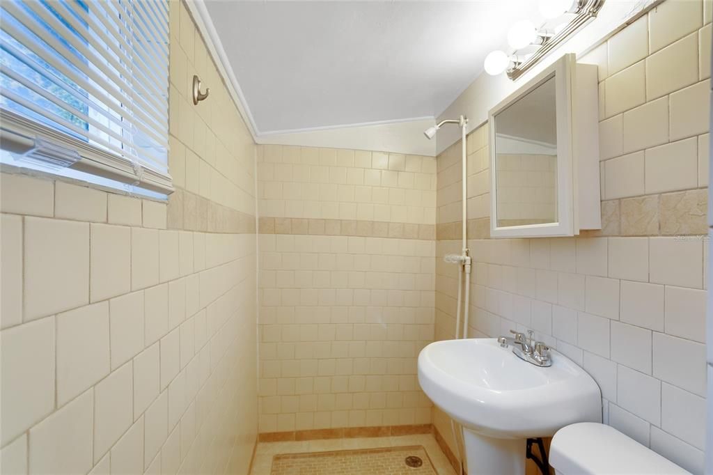 Недавно арендовано: $1,395 (1 спален, 1 ванн, 597 Квадратных фут)