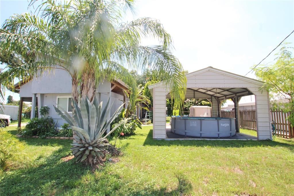 For Sale: $189,000 (2 beds, 2 baths, 784 Square Feet)