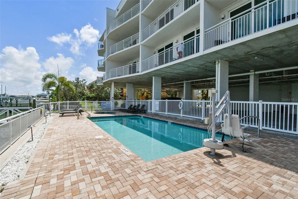 Recently Sold: $675,000 (2 beds, 2 baths, 836 Square Feet)