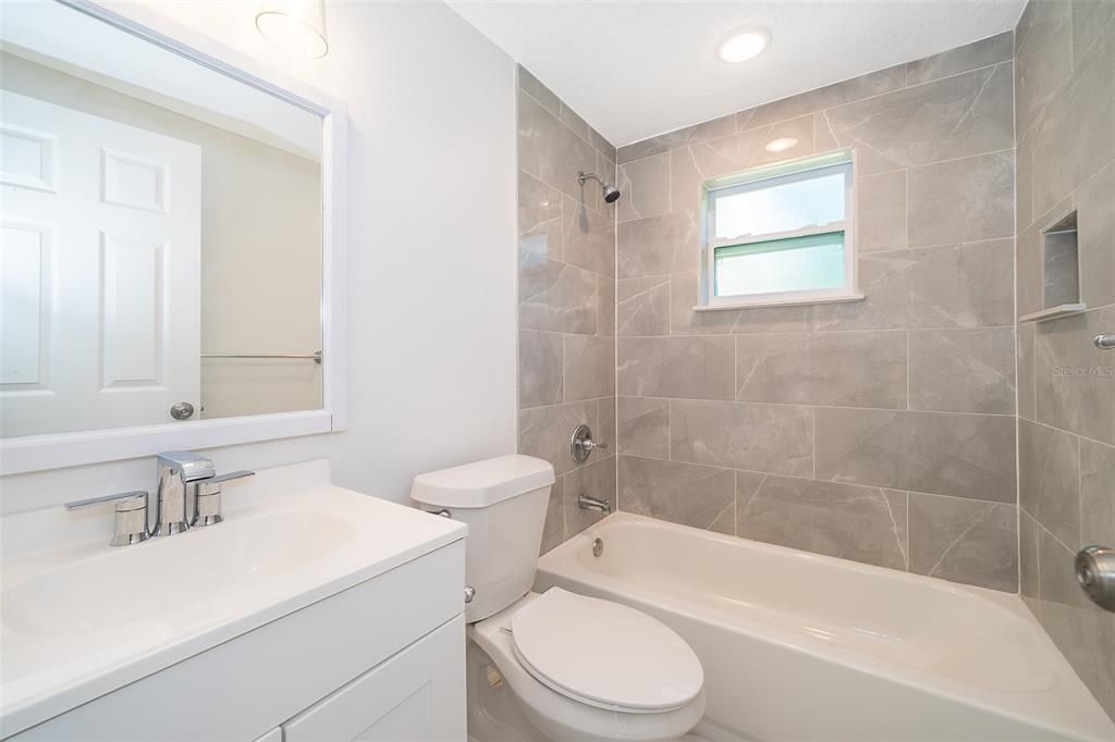 Active With Contract: $299,000 (3 beds, 2 baths, 1389 Square Feet)