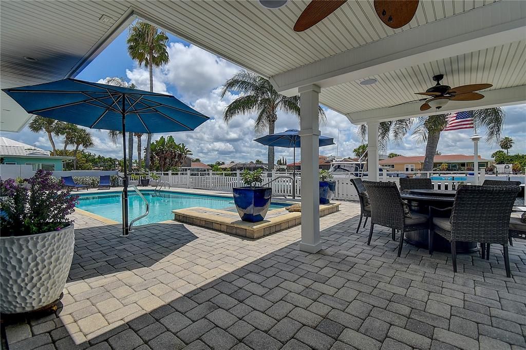Recently Sold: $1,400,000 (3 beds, 2 baths, 2730 Square Feet)