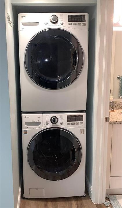 Full size stack-able washer & Dryer