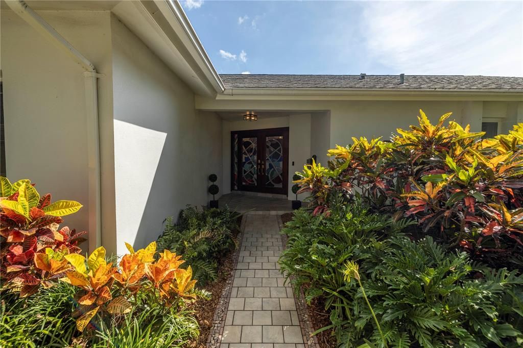 Recently Sold: $995,000 (4 beds, 3 baths, 2452 Square Feet)