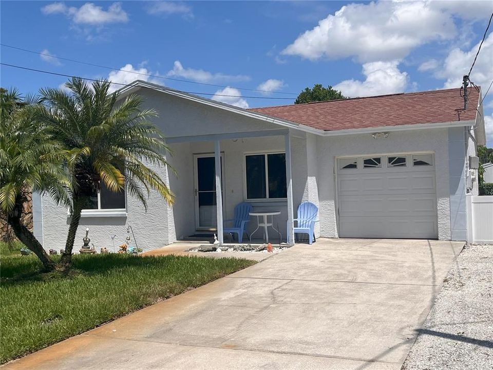Recently Sold: $349,900 (3 beds, 2 baths, 1006 Square Feet)
