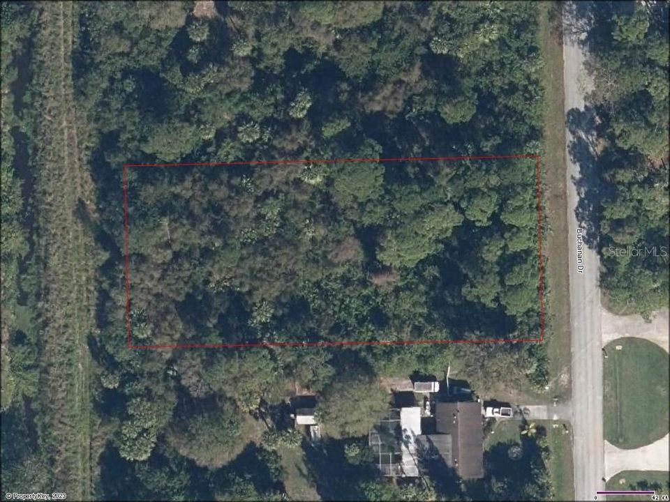 Active With Contract: $140,000 (0.91 acres)