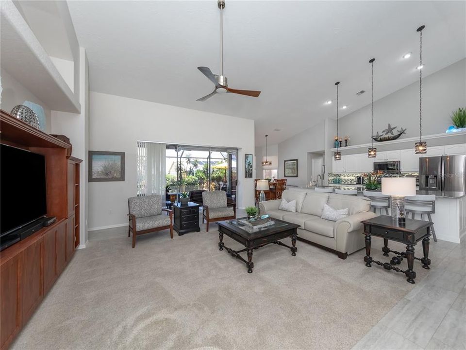 Recently Sold: $698,000 (3 beds, 2 baths, 2194 Square Feet)