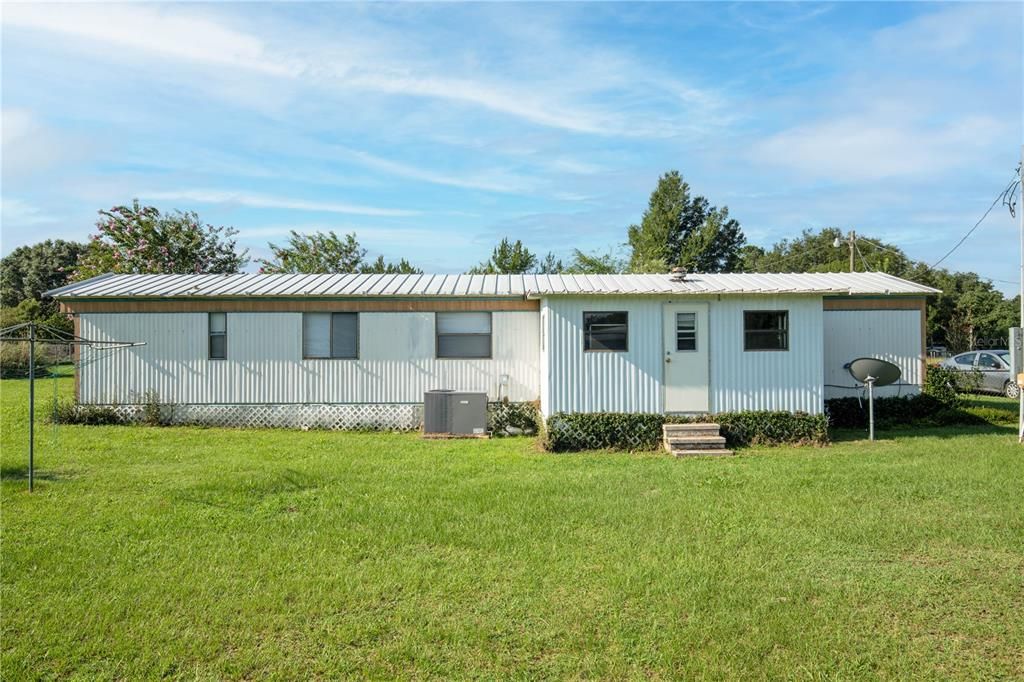 Vendido Recientemente: $139,900 (2 camas, 2 baños, 840 Pies cuadrados)