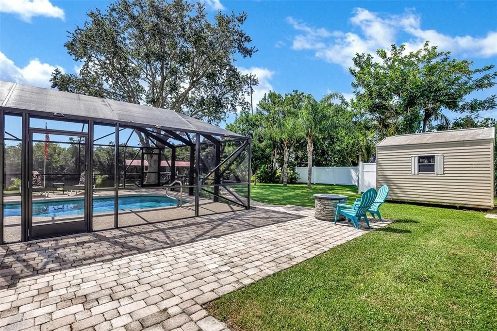 Recently Sold: $750,000 (3 beds, 2 baths, 1799 Square Feet)