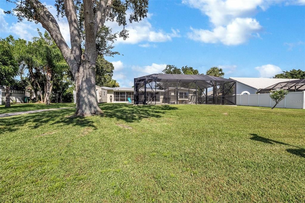 Recently Sold: $750,000 (3 beds, 2 baths, 1799 Square Feet)