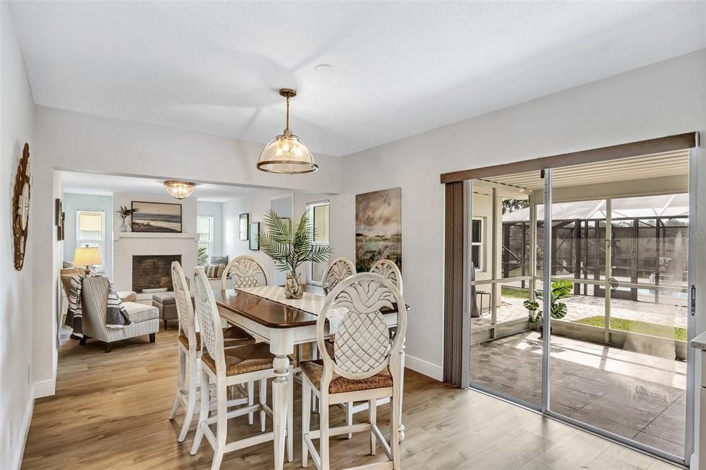 Recently Sold: $750,000 (3 beds, 2 baths, 1799 Square Feet)