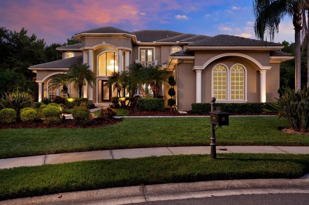 En Venta: $2,450,000 (4 camas, 4 baños, 6162 Pies cuadrados)