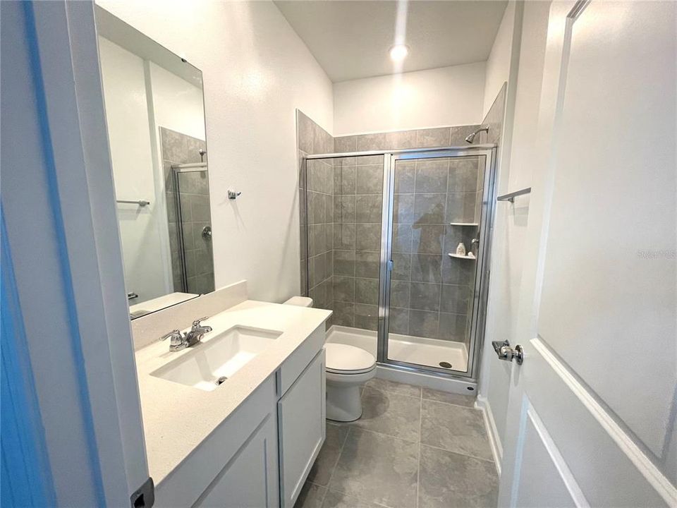 Recently Rented: $1,300 (1 beds, 1 baths, 480 Square Feet)