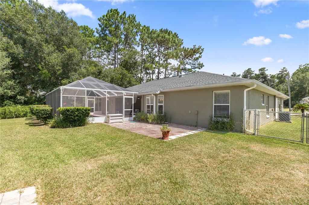 Recently Sold: $320,000 (3 beds, 2 baths, 1740 Square Feet)