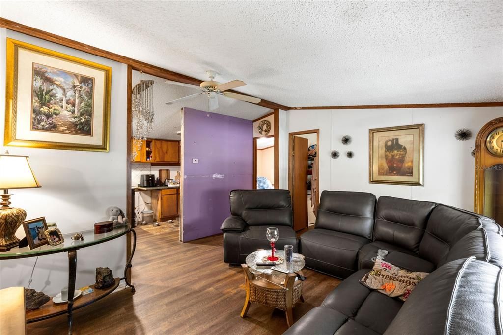 Recently Sold: $250,000 (3 beds, 1 baths, 960 Square Feet)