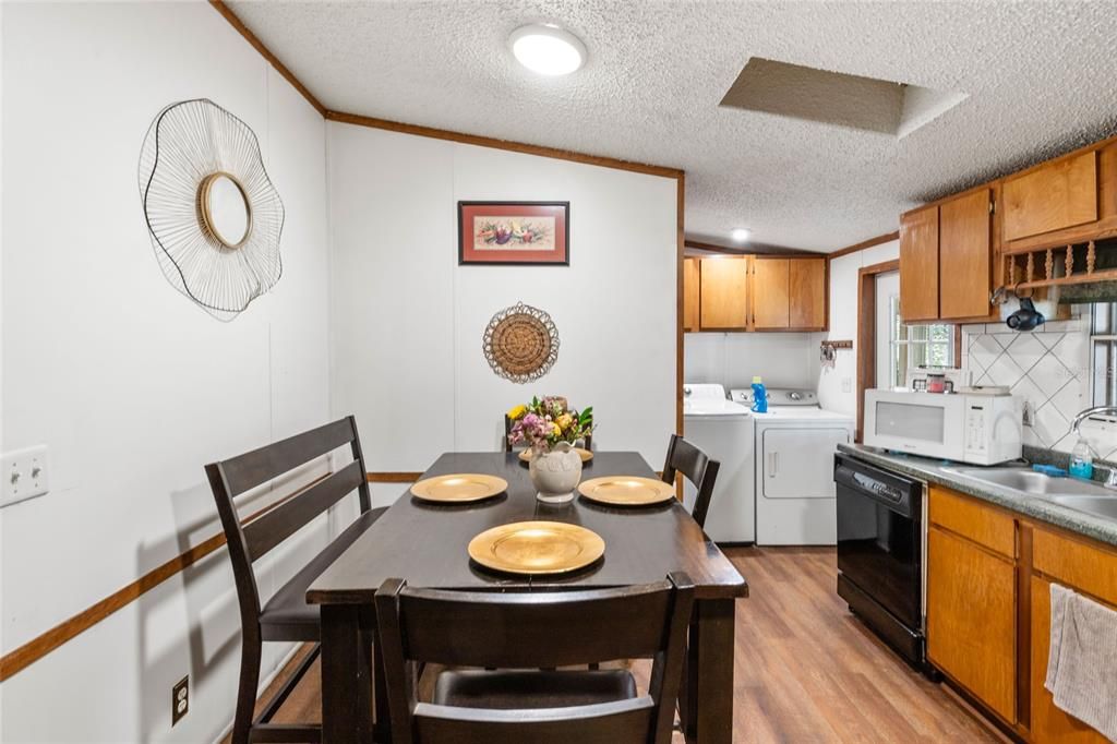 Recently Sold: $250,000 (3 beds, 1 baths, 960 Square Feet)