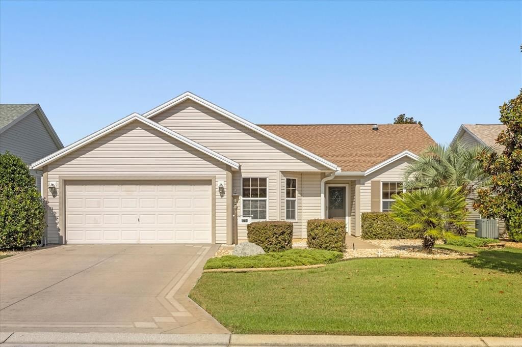 Recently Sold: $379,000 (3 beds, 2 baths, 1512 Square Feet)