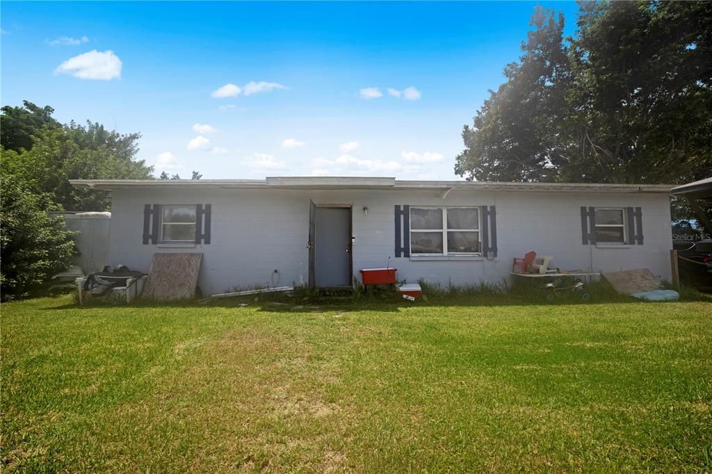 Recently Sold: $160,000 (3 beds, 2 baths, 1152 Square Feet)