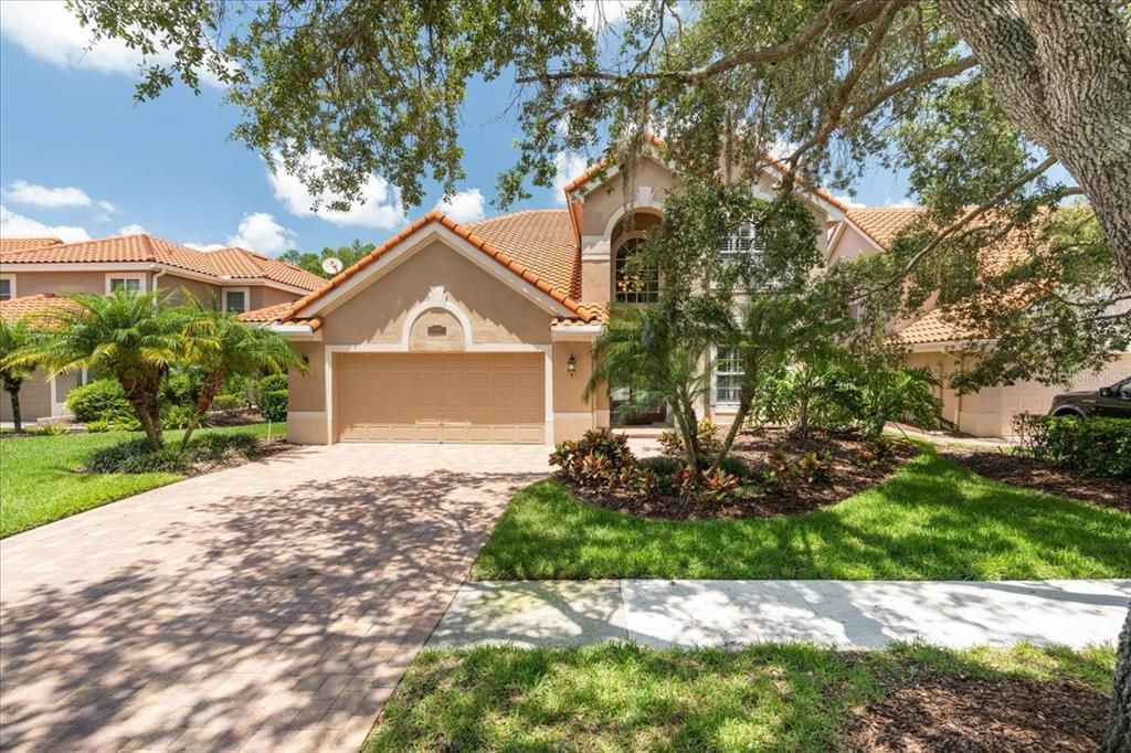Recently Sold: $799,000 (3 beds, 3 baths, 2834 Square Feet)