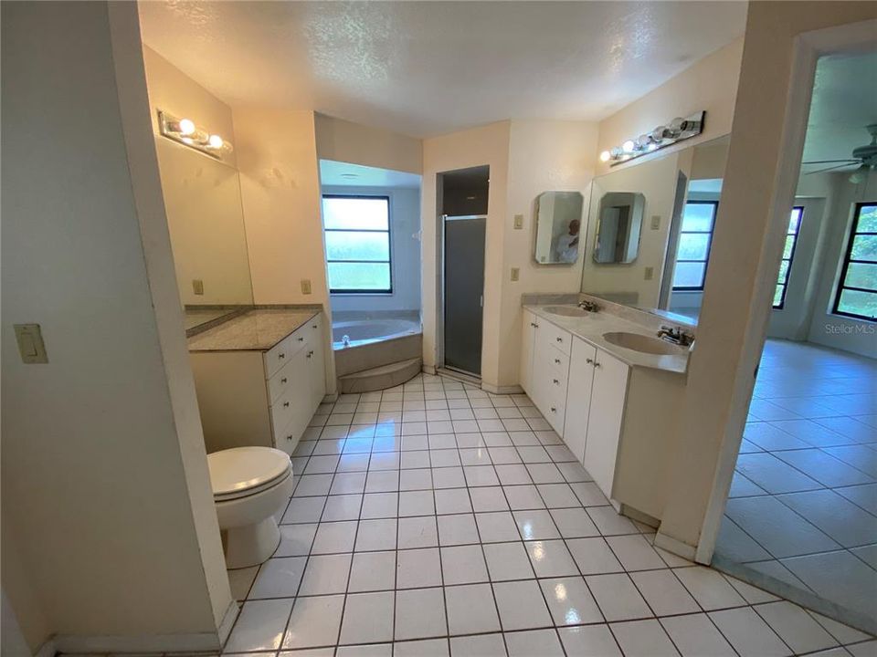 Recently Sold: $285,000 (3 beds, 2 baths, 1747 Square Feet)