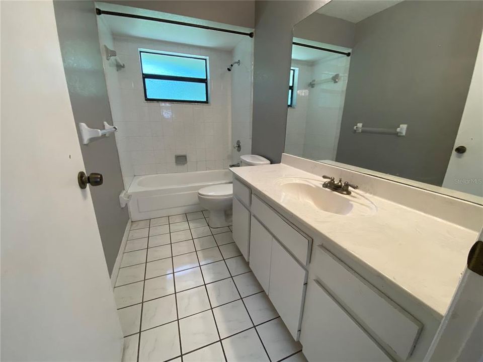 Recently Sold: $285,000 (3 beds, 2 baths, 1747 Square Feet)