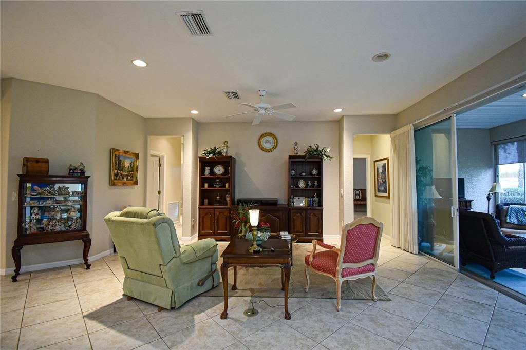 Active With Contract: $374,900 (3 beds, 2 baths, 1958 Square Feet)