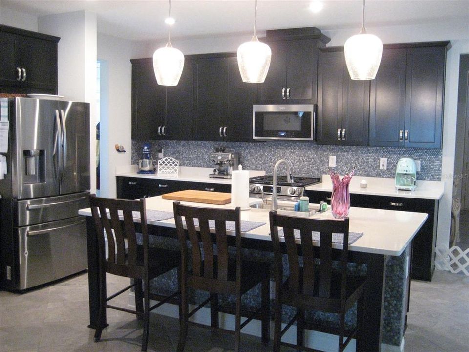 For Sale: $639,000 (2 beds, 2 baths, 1835 Square Feet)