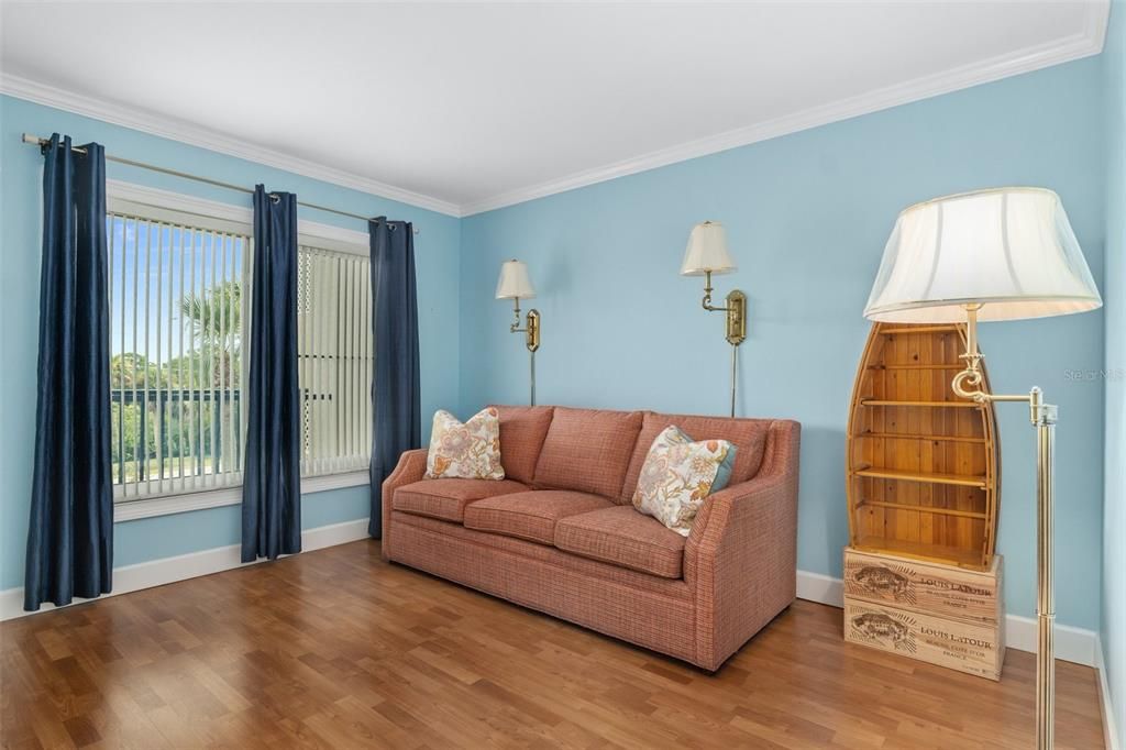 Guest bedroom with pull out sofa.