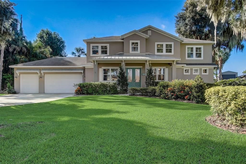 Recently Sold: $1,100,000 (3 beds, 4 baths, 2834 Square Feet)