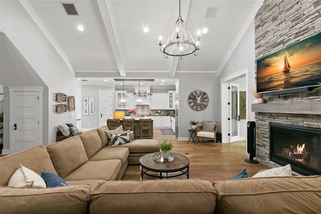 Recently Sold: $1,650,000 (4 beds, 3 baths, 3880 Square Feet)