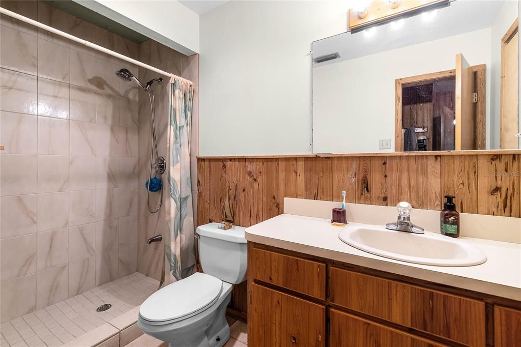 最近售出: $479,000 (4 贝兹, 3 浴室, 2562 平方英尺)