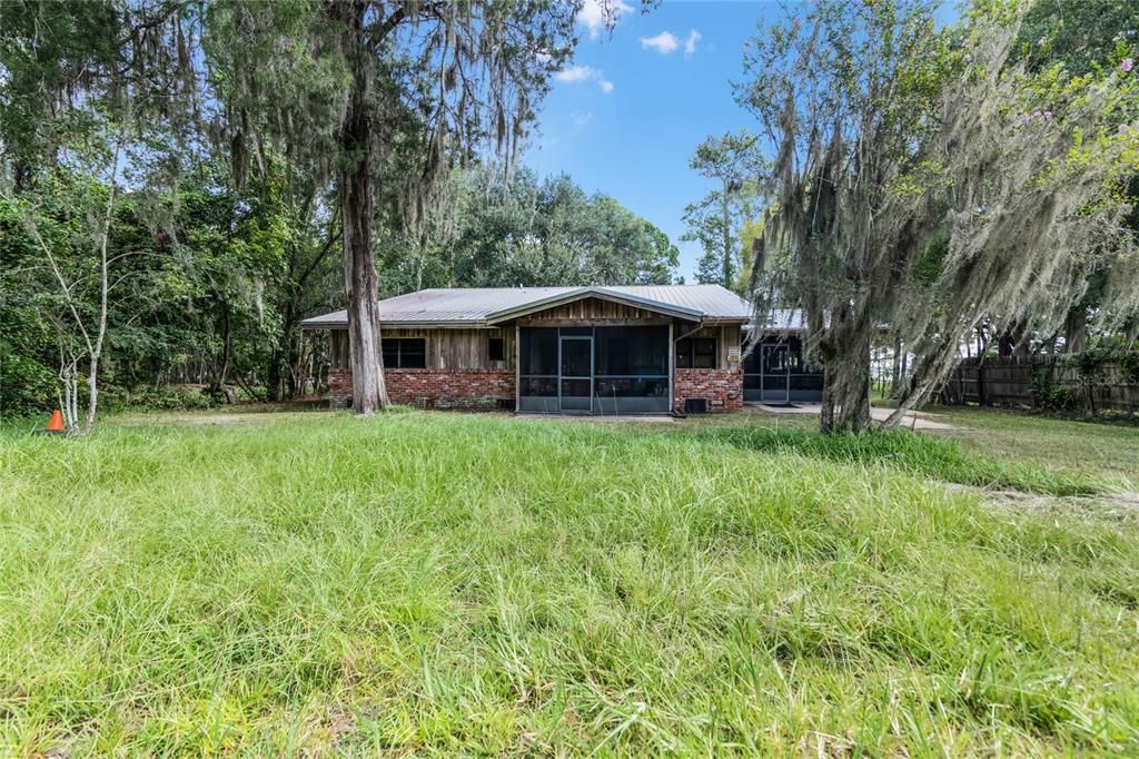 Recently Sold: $479,000 (4 beds, 3 baths, 2562 Square Feet)