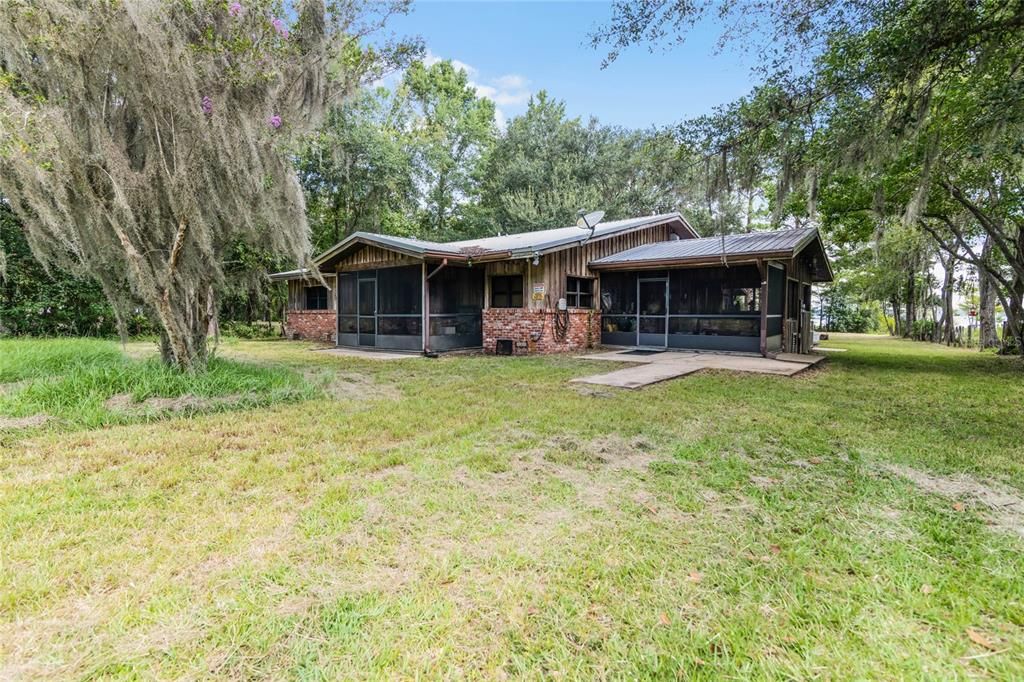 Recently Sold: $479,000 (4 beds, 3 baths, 2562 Square Feet)