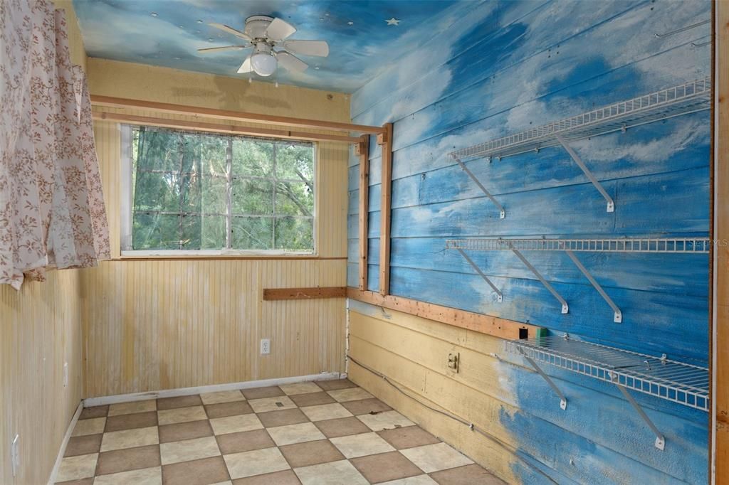Недавно продано: $315,000 (3 спален, 2 ванн, 1879 Квадратных фут)