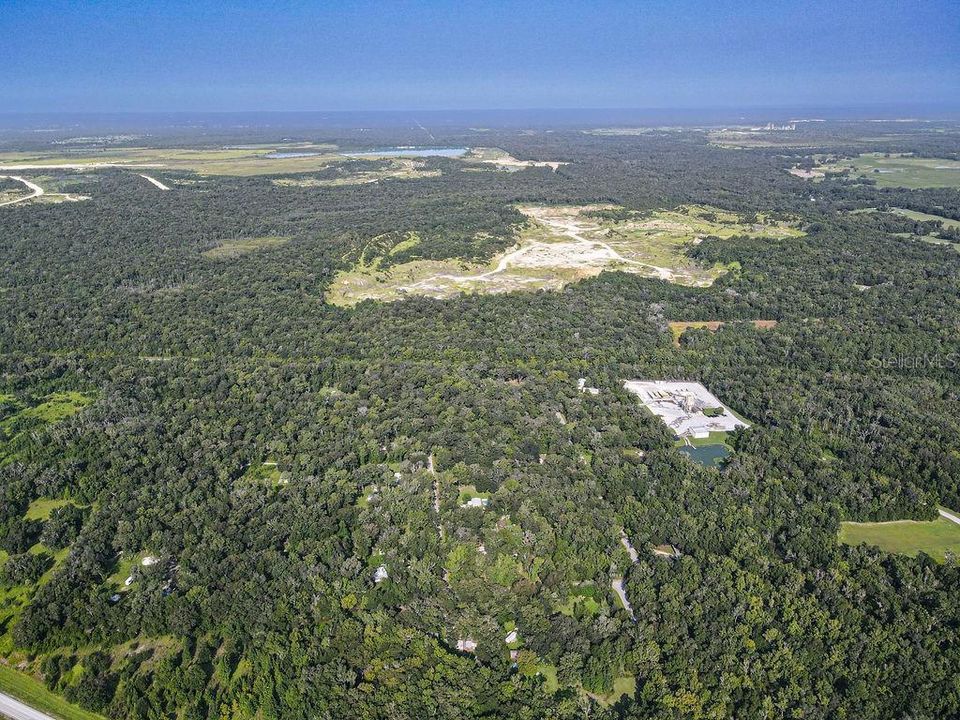 На продажу: $849,000 (7.80 acres)