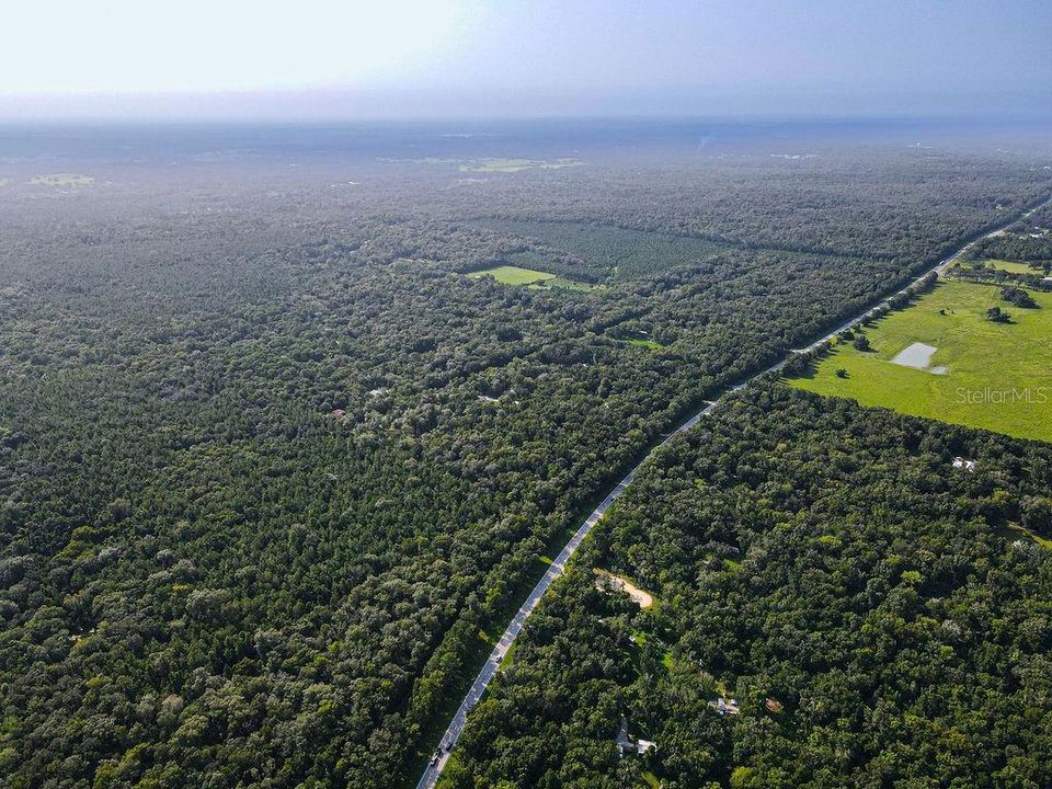 На продажу: $849,000 (7.80 acres)