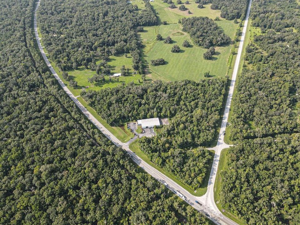 На продажу: $849,000 (7.80 acres)