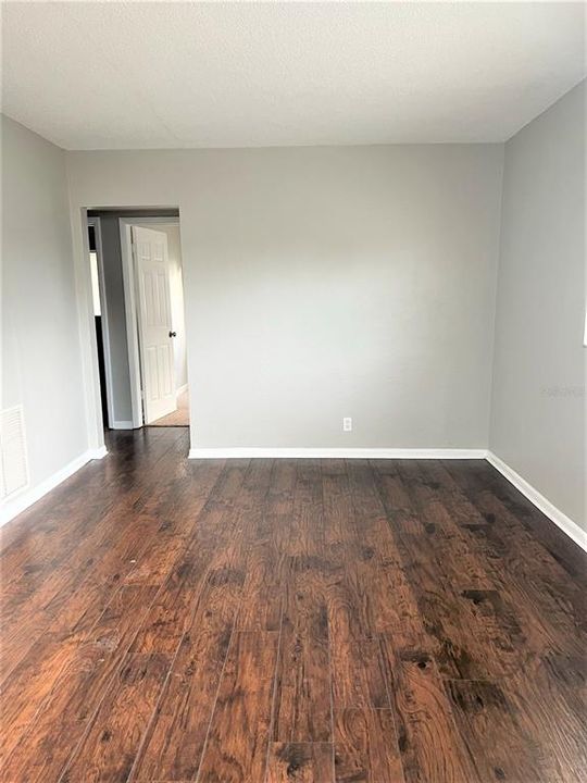 Recently Rented: $2,000 (3 beds, 1 baths, 1054 Square Feet)