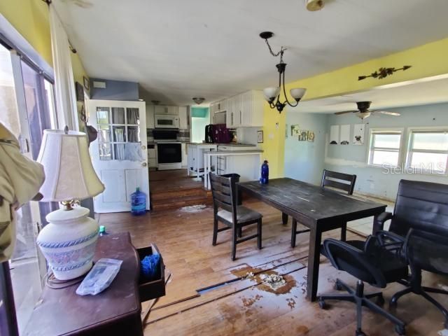 Recently Sold: $99,900 (2 beds, 2 baths, 920 Square Feet)