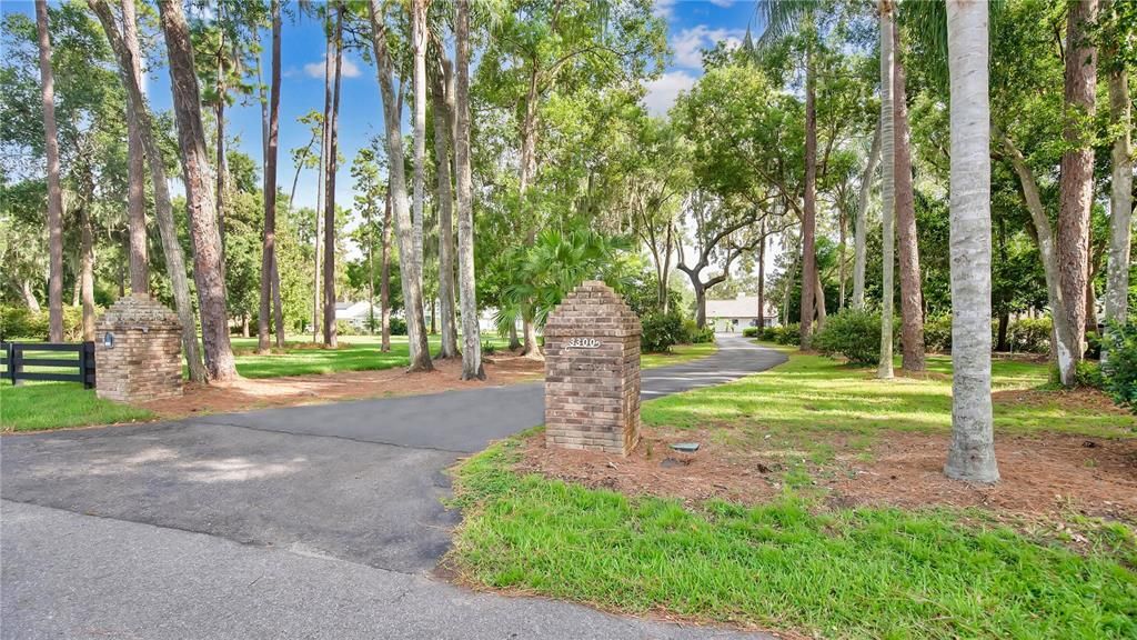 Recently Rented: $4,990 (3 beds, 2 baths, 2915 Square Feet)