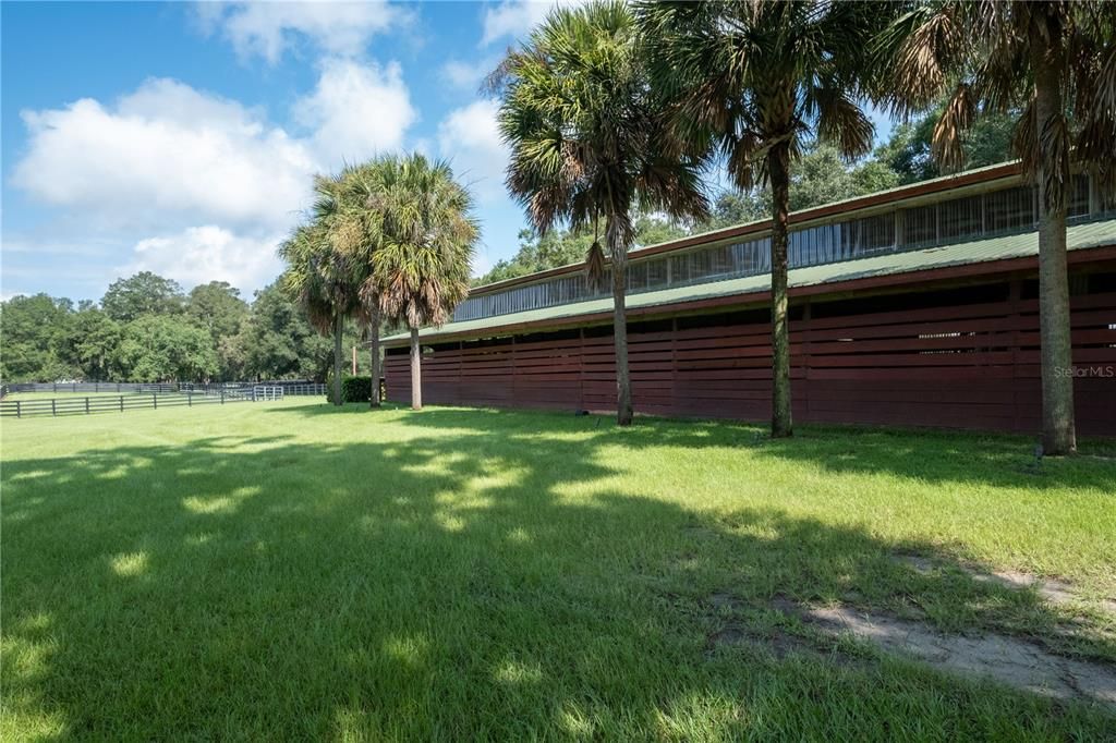 Recently Sold: $2,450,000 (3 beds, 2 baths, 2304 Square Feet)