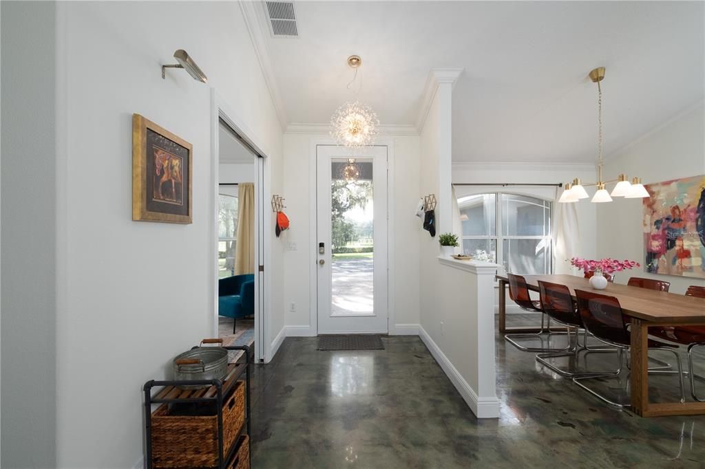 Recently Sold: $2,450,000 (3 beds, 2 baths, 2304 Square Feet)