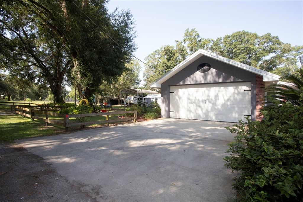 Recently Sold: $485,000 (3 beds, 2 baths, 1777 Square Feet)