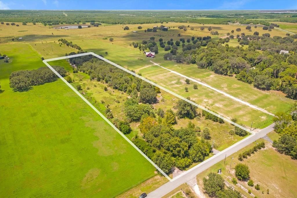 For Sale: $790,000 (9.10 acres)
