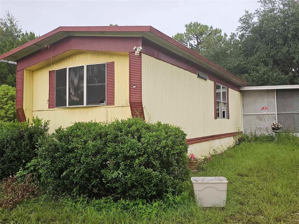 Recently Sold: $59,000 (2 beds, 2 baths, 924 Square Feet)