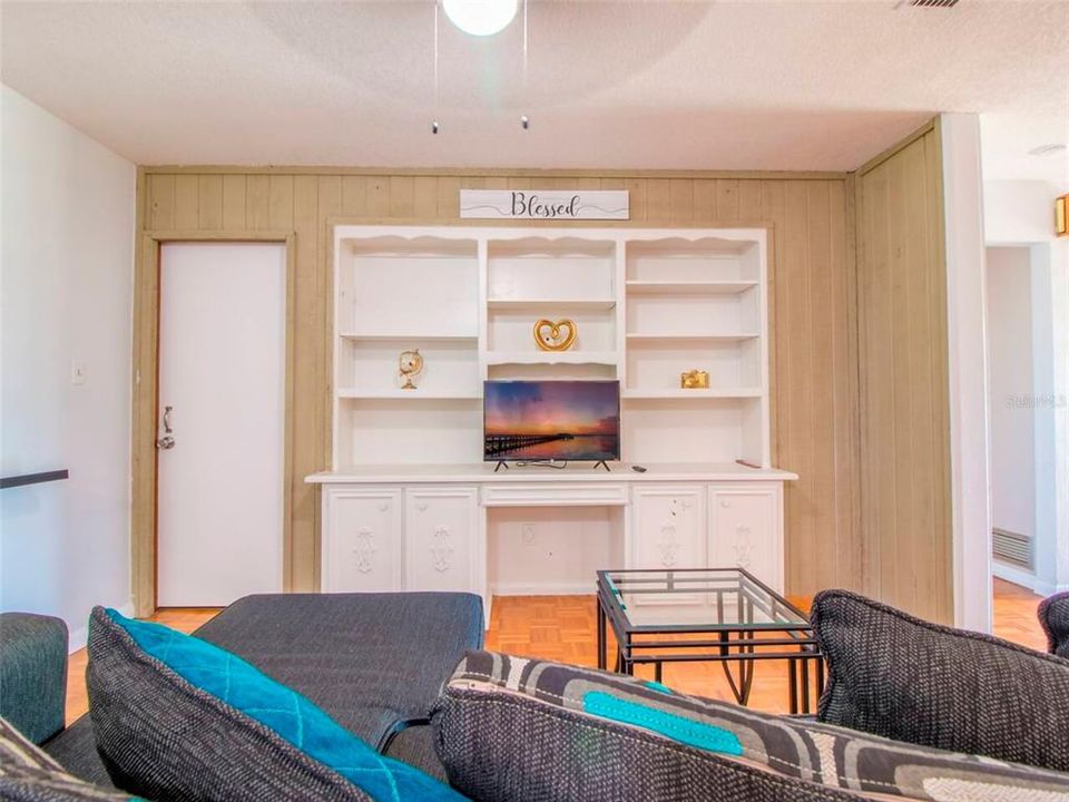 В аренду: $3,600 (4 спален, 2 ванн, 1786 Квадратных фут)