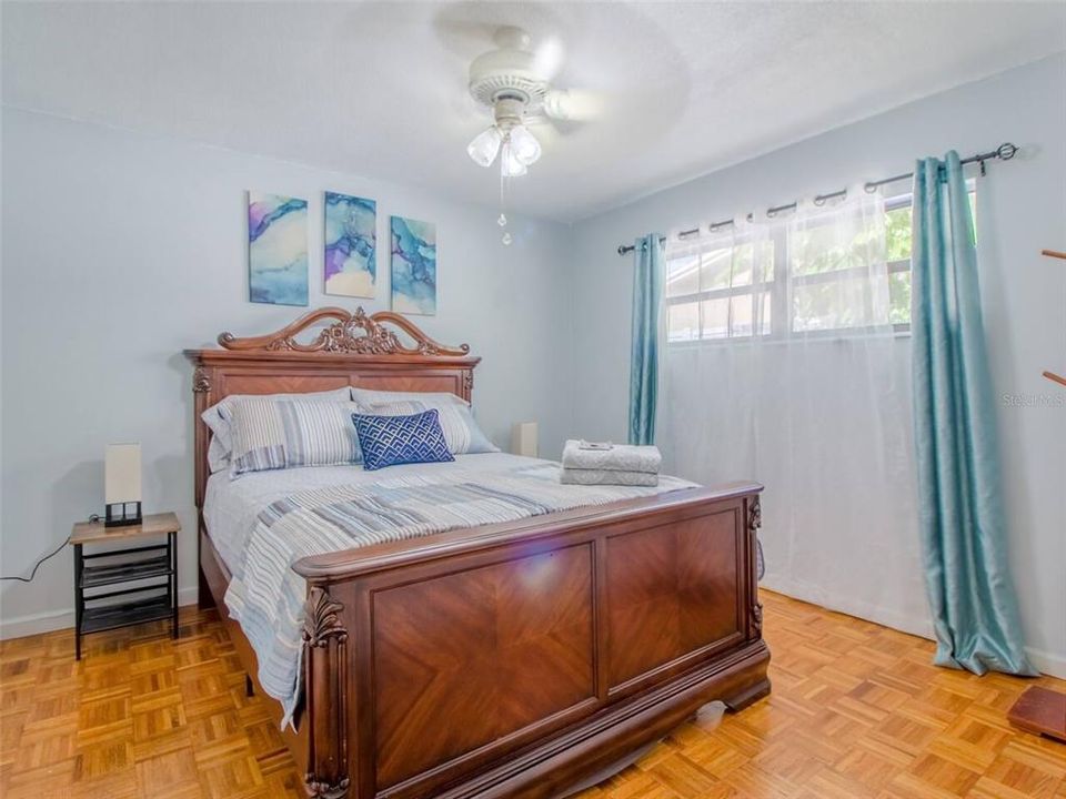 В аренду: $3,600 (4 спален, 2 ванн, 1786 Квадратных фут)