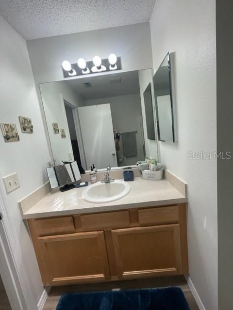 For Rent: $2,200 (2 beds, 2 baths, 1156 Square Feet)