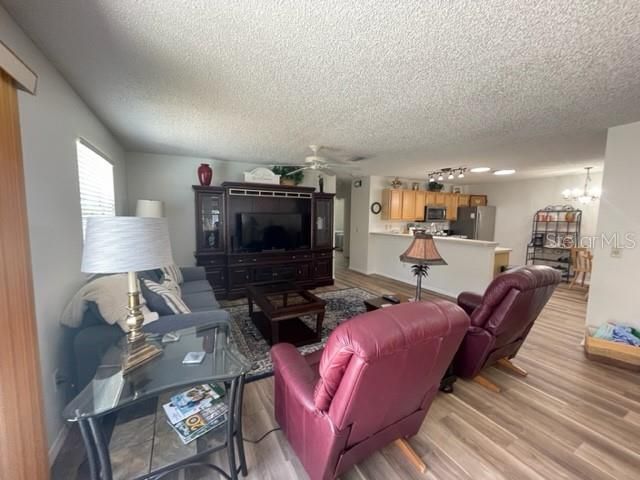 For Rent: $2,200 (2 beds, 2 baths, 1156 Square Feet)