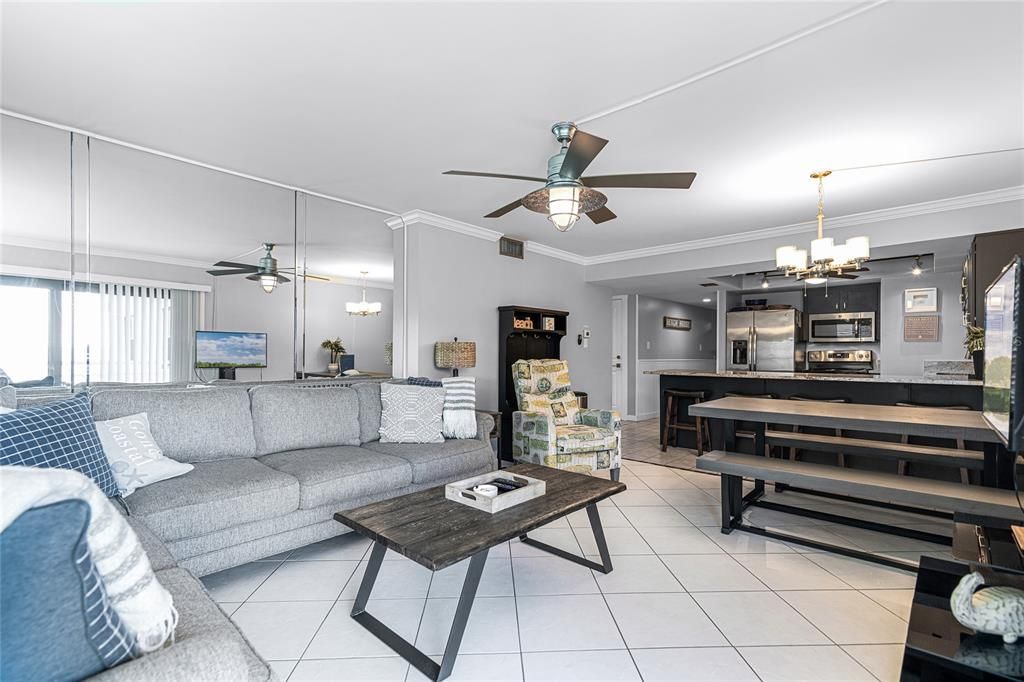 Recently Sold: $725,000 (3 beds, 2 baths, 1176 Square Feet)